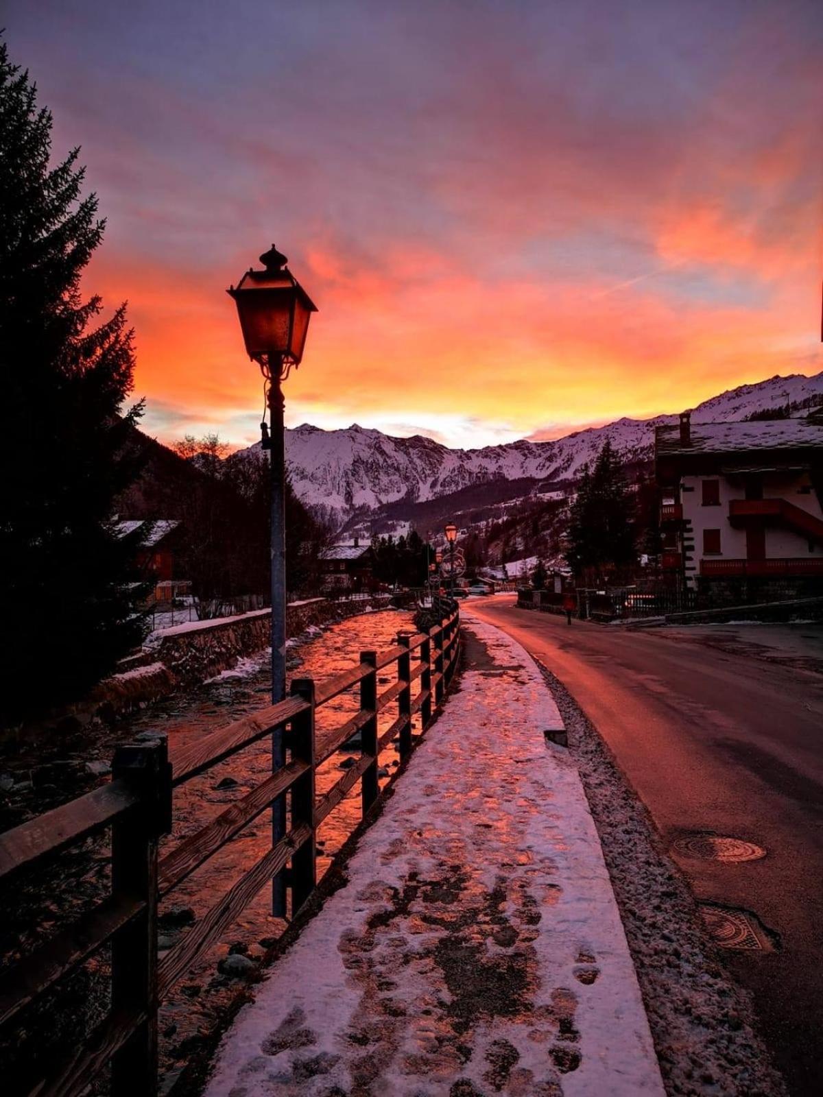 Hotel L' Aiglon Champoluc Esterno foto