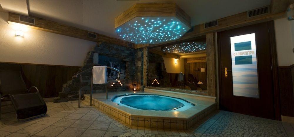 Hotel L' Aiglon Champoluc Esterno foto