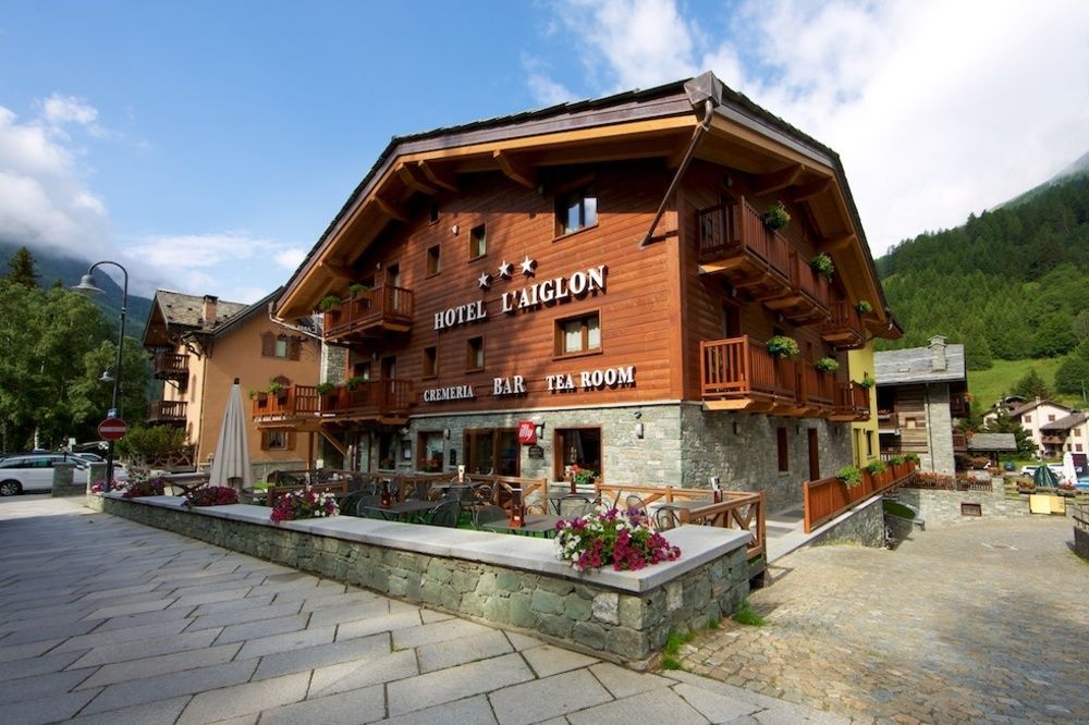 Hotel L' Aiglon Champoluc Esterno foto