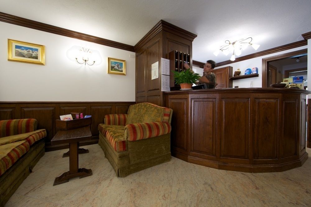 Hotel L' Aiglon Champoluc Esterno foto