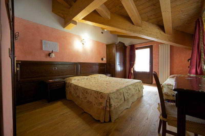Hotel L' Aiglon Champoluc Esterno foto