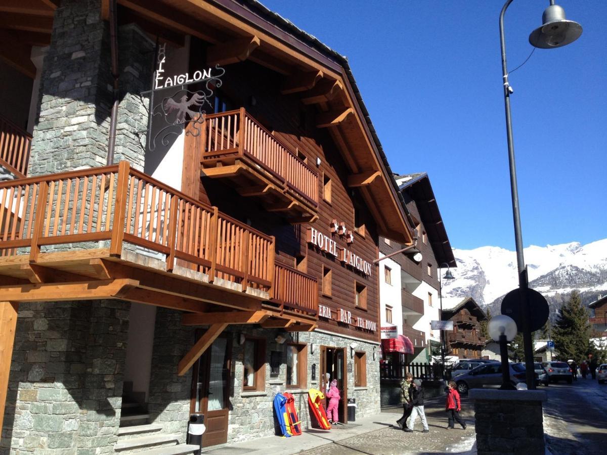 Hotel L' Aiglon Champoluc Esterno foto